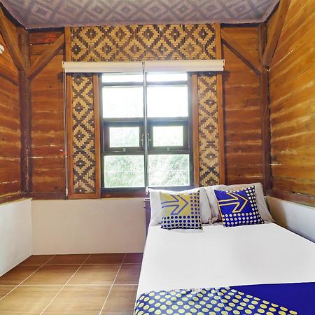 OYO Homes 90956 Desa Wisata Guranteng Pendjalu Bagian luar foto