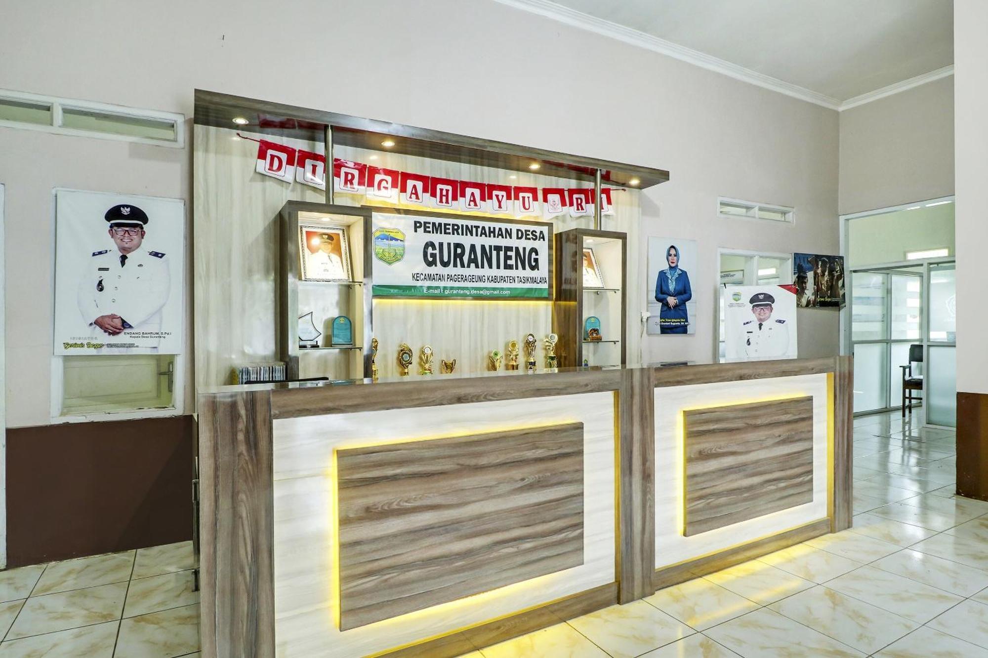 OYO Homes 90956 Desa Wisata Guranteng Pendjalu Bagian luar foto