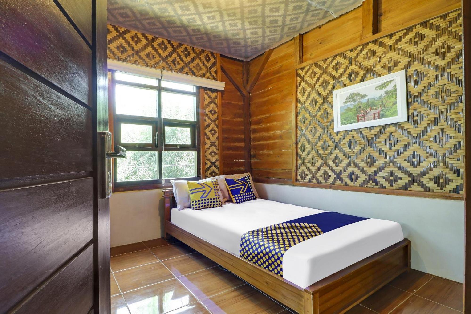 OYO Homes 90956 Desa Wisata Guranteng Pendjalu Bagian luar foto