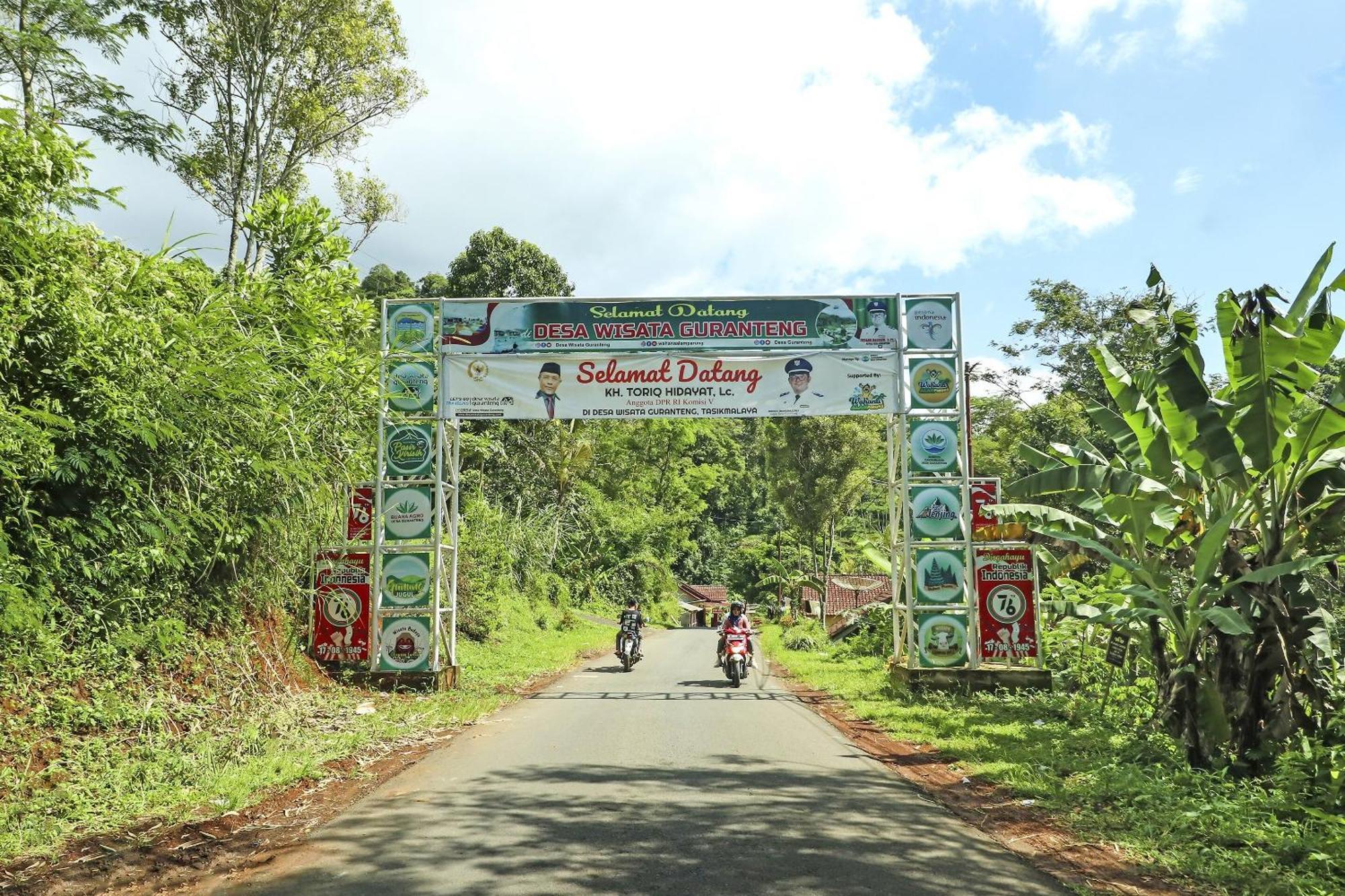 OYO Homes 90956 Desa Wisata Guranteng Pendjalu Bagian luar foto