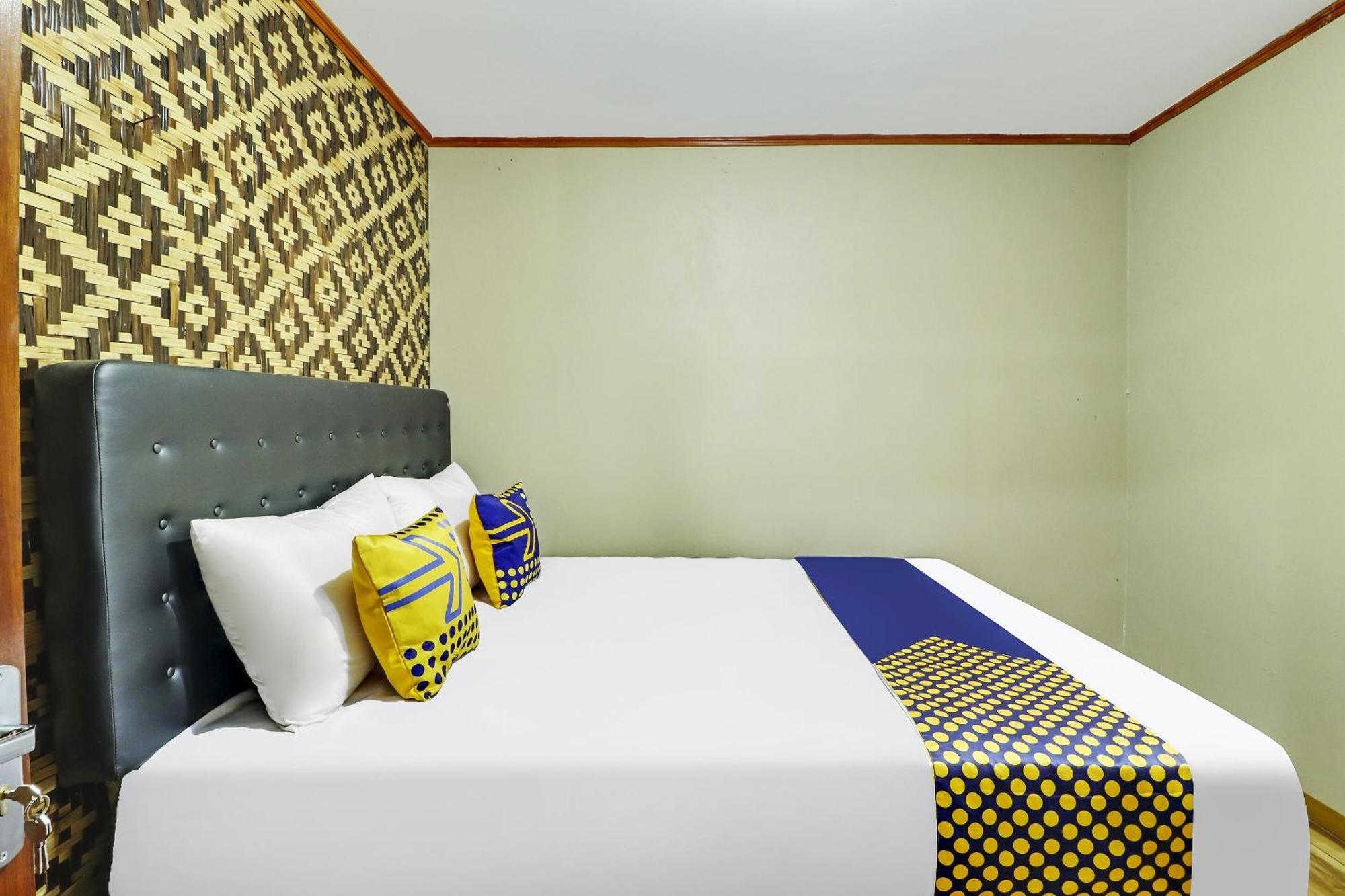 OYO Homes 90956 Desa Wisata Guranteng Pendjalu Bagian luar foto
